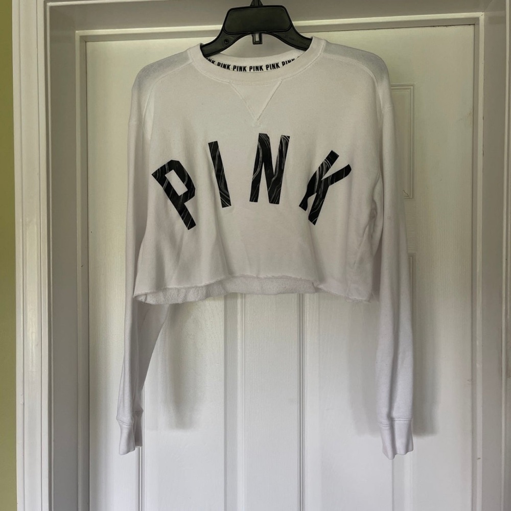 Victoria’s Secret Oversized Cropped White Top with PINK logo Size S